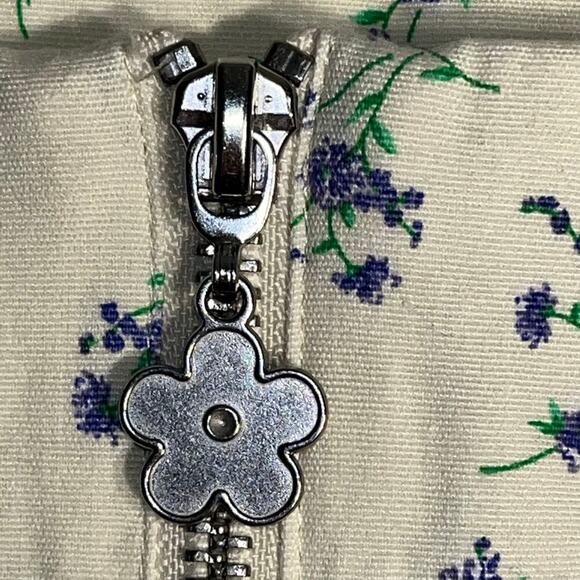 Urban Outfitters Floral Ruffle Hem Mini Skirt Cream Size Small Cotton Stretch - Picture 5 of 6